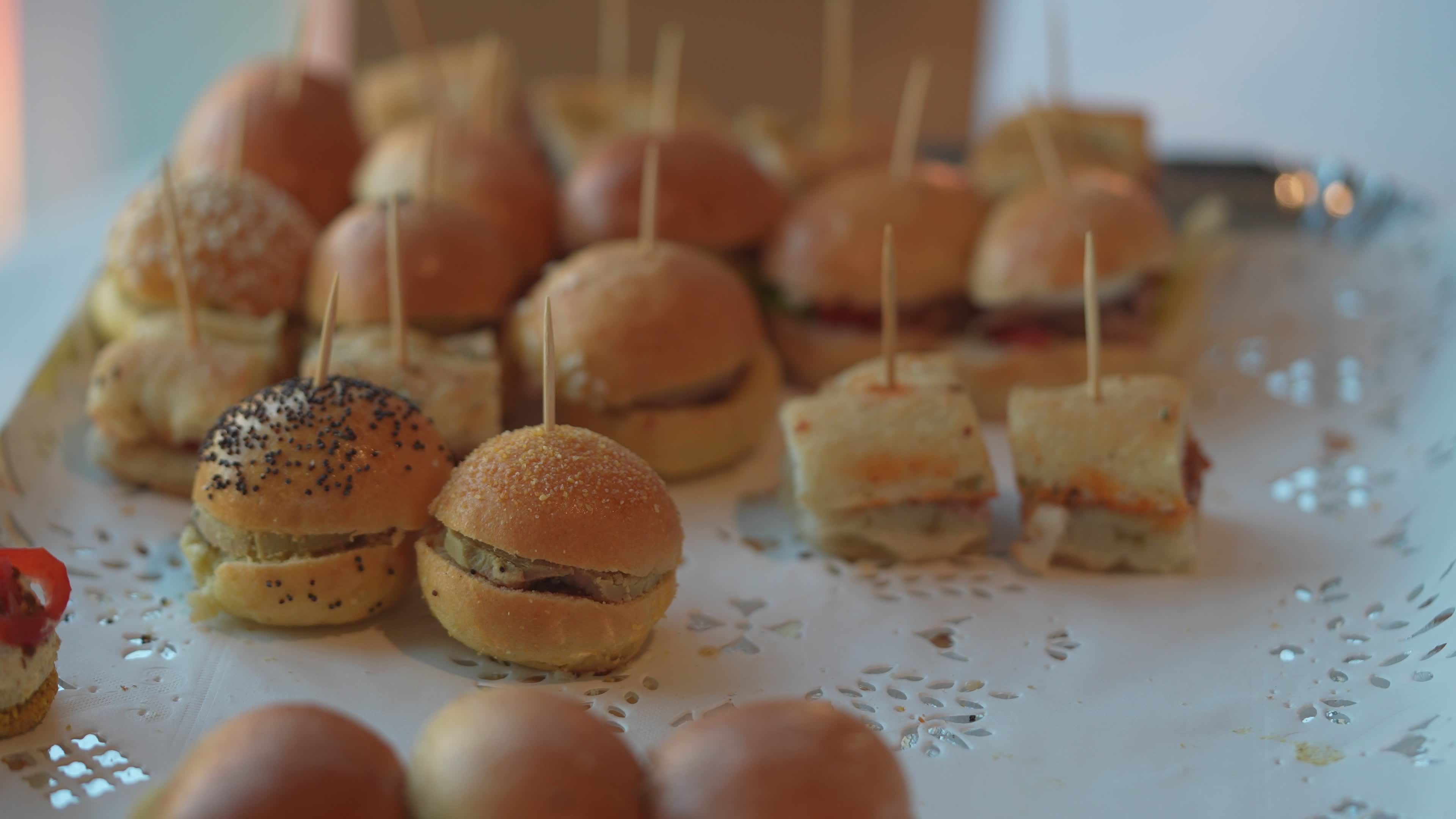 Caterer video