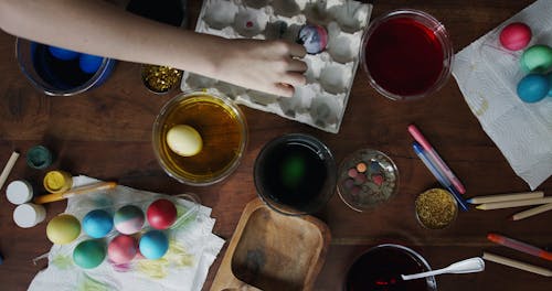 Decorating Eggs For Easter