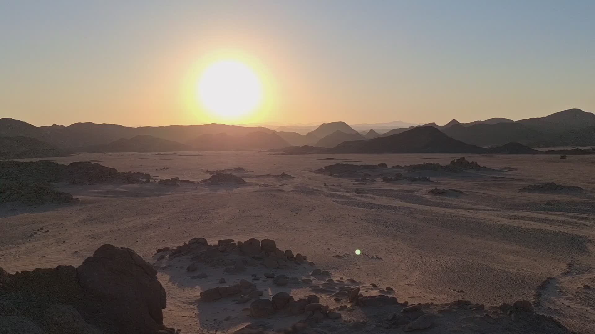 Majestätischer Sonnenuntergang In Der Wüste (Zeitraffer) · Kostenloses ...