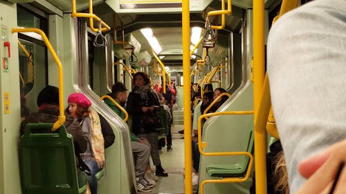 Video Of People Inside A Train