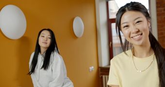 中国被家长骂视频素材