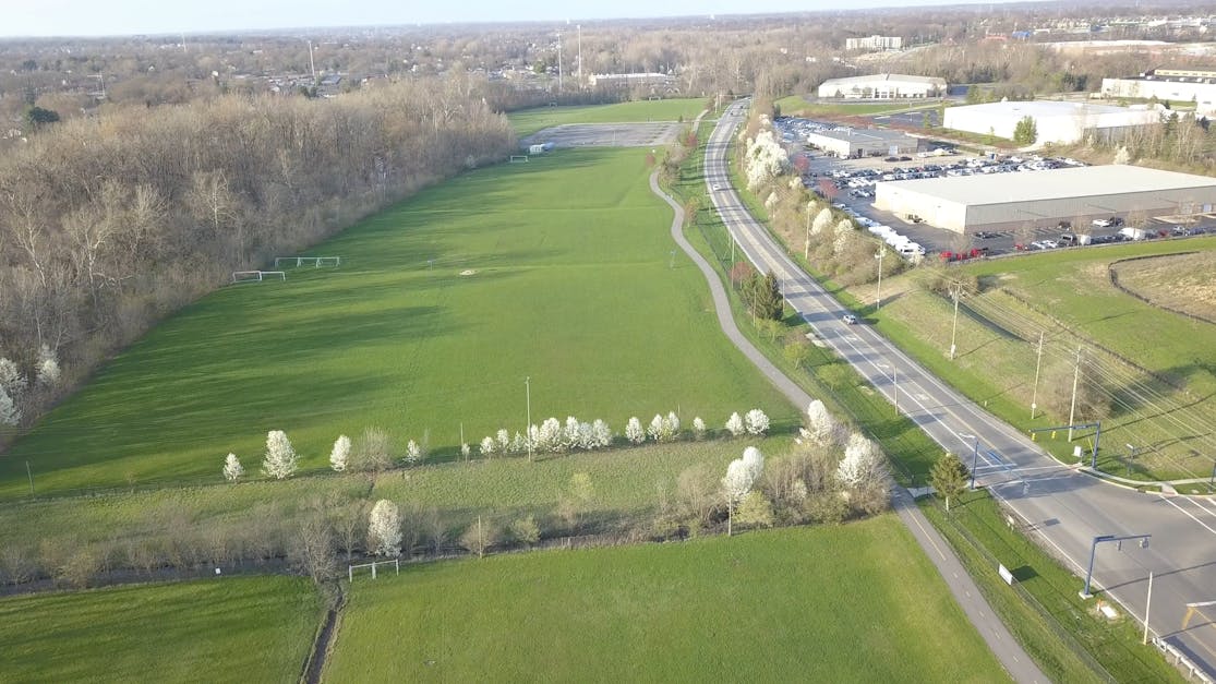 Drone Footage Of A Grass Field · Free Stock Video - 1200 x 627 jpeg 122kB