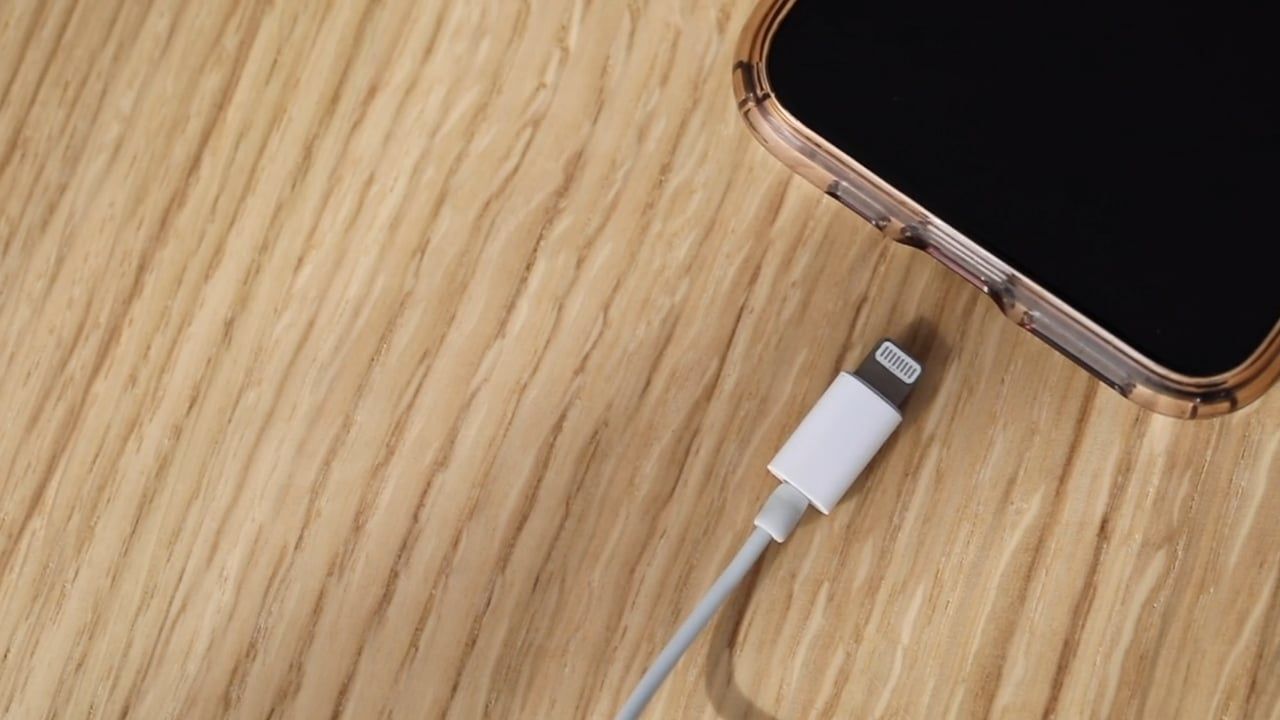 Mobile Charger Videos Download The Best Free 4k Stock Video Footage