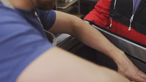 Setting Up Food To Be Delivered Inside A Thermal Bag