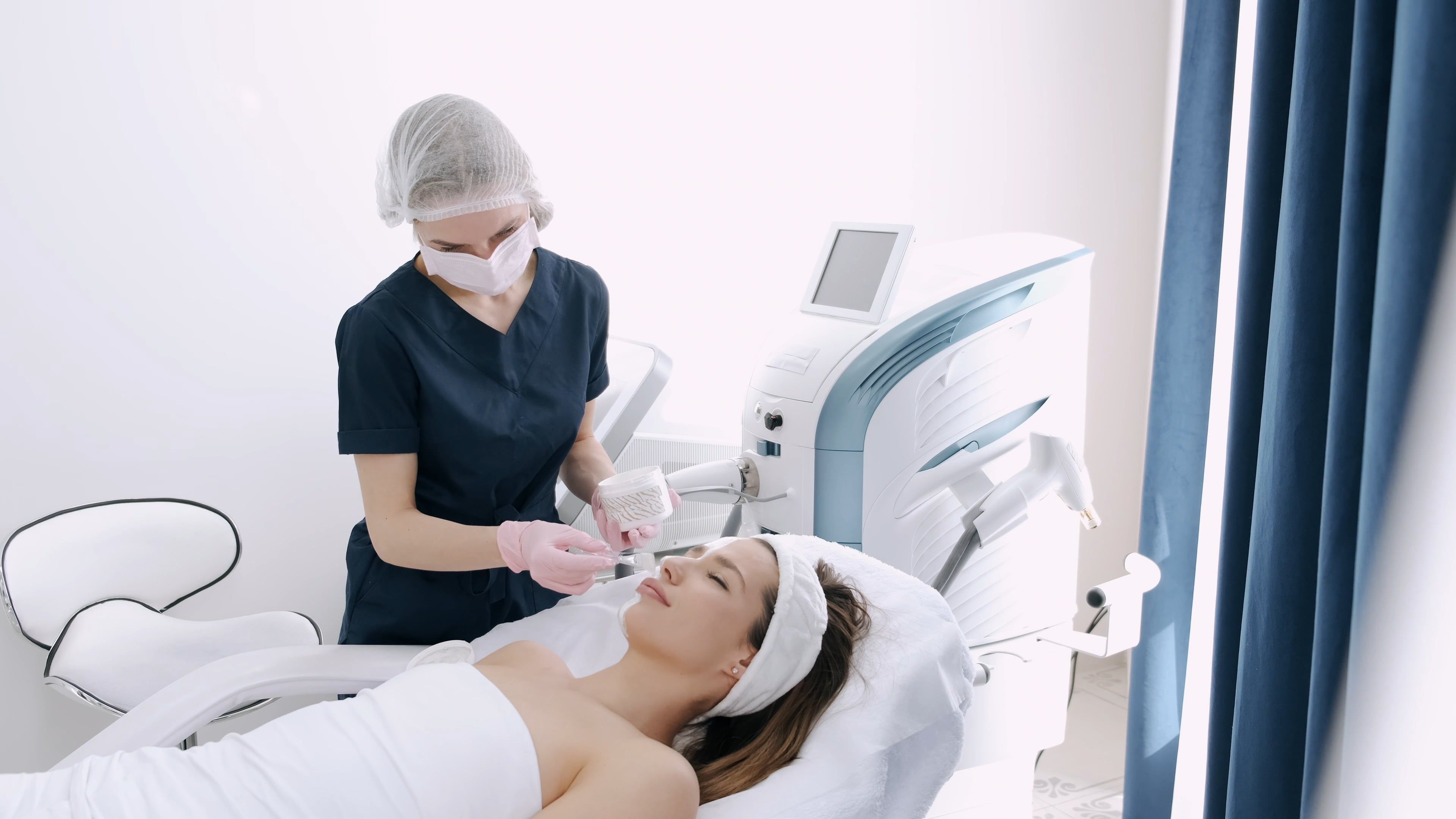 Dermatologist video