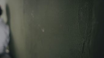 倚靠视频素材视频素材