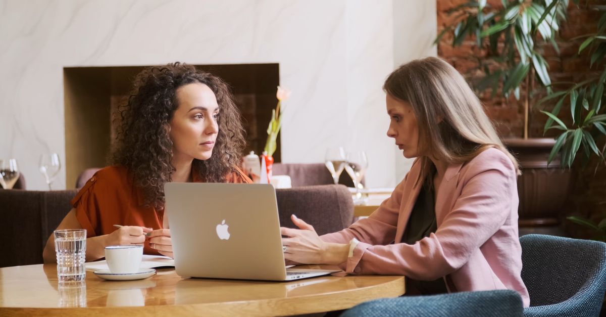 Discussion In Hd Women Having a Discussion Free Stock Video Footage, Royalty-Free 4K ...
