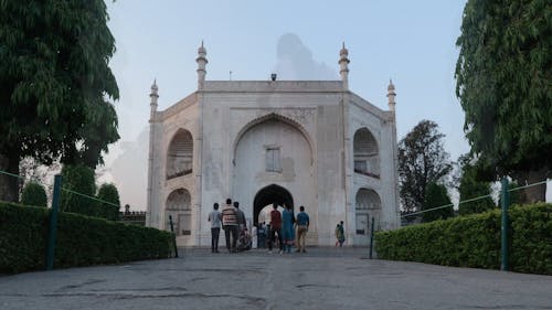 Hyperlapse Video of the Entrance to Bibi ka Maqbara