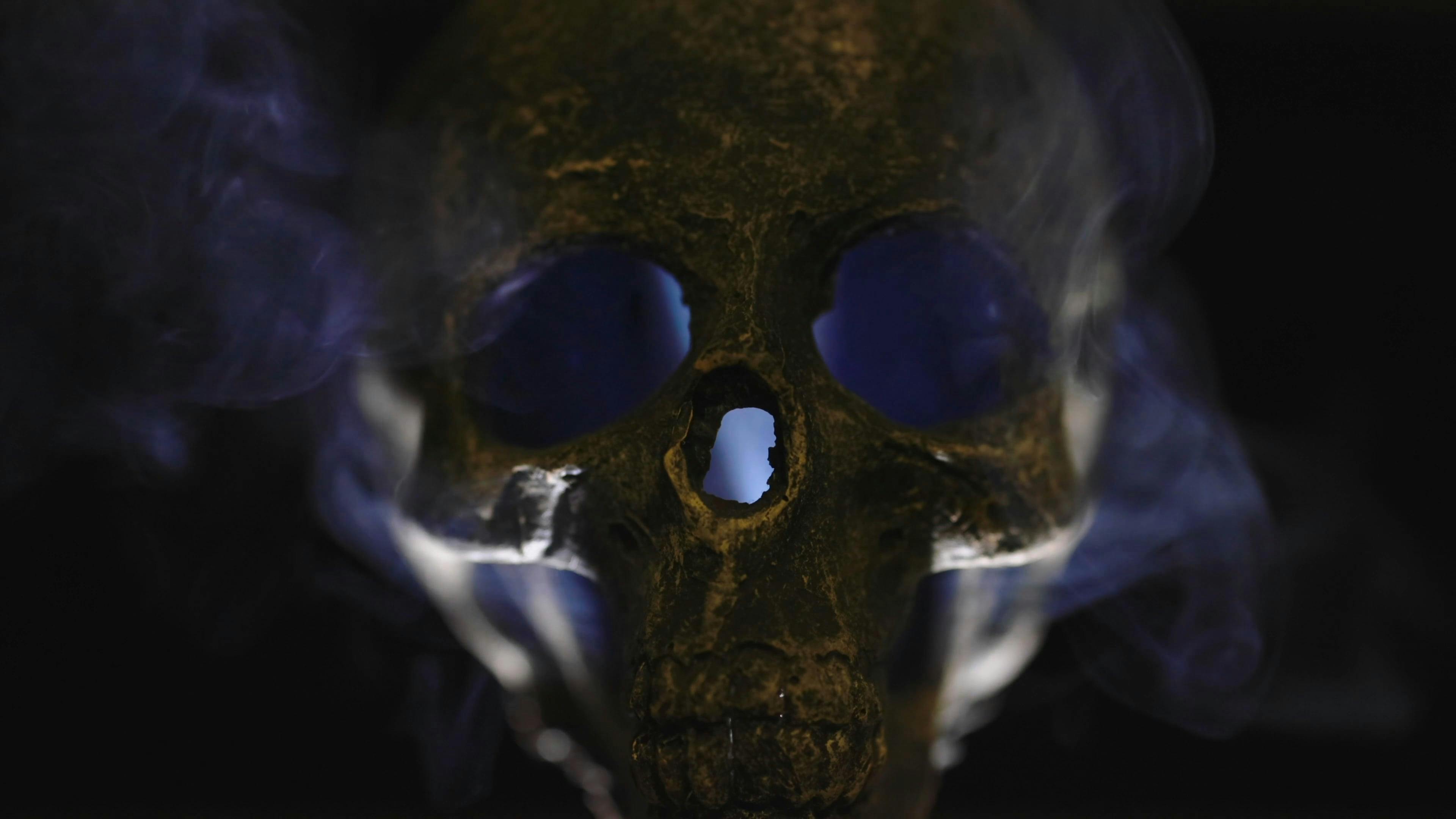 Smoke Skull Wallpaper HD APK for Android Download