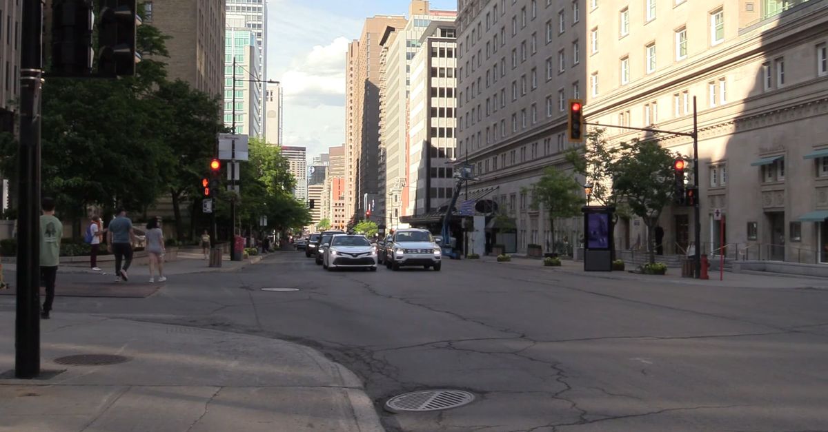 An Intersection in Downtown Montreal Free Stock Video Footage, Royalty ...