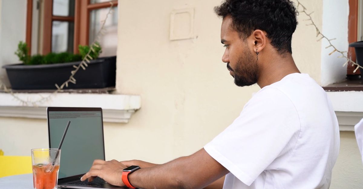 Man Using Computer 4k Video Of Man Using Laptop Free Stock Video Footage, Royalty-Free 4K ...