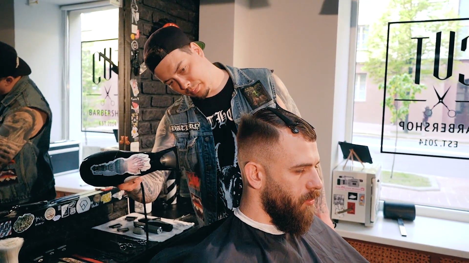 Detailed Haircut Videos, Download The BEST Free 4k Stock Video Footage ...