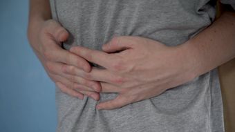 肚子疼视频素材