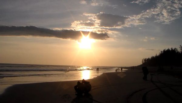 People On The Beach Looking At Sunset Free Stock Video Footage, Royalty ...
