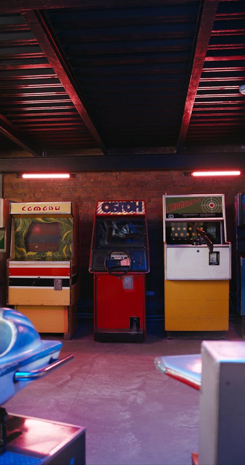 355 Arcade Games Wallpaper Stock Video Footage - 4K and HD Video Clips