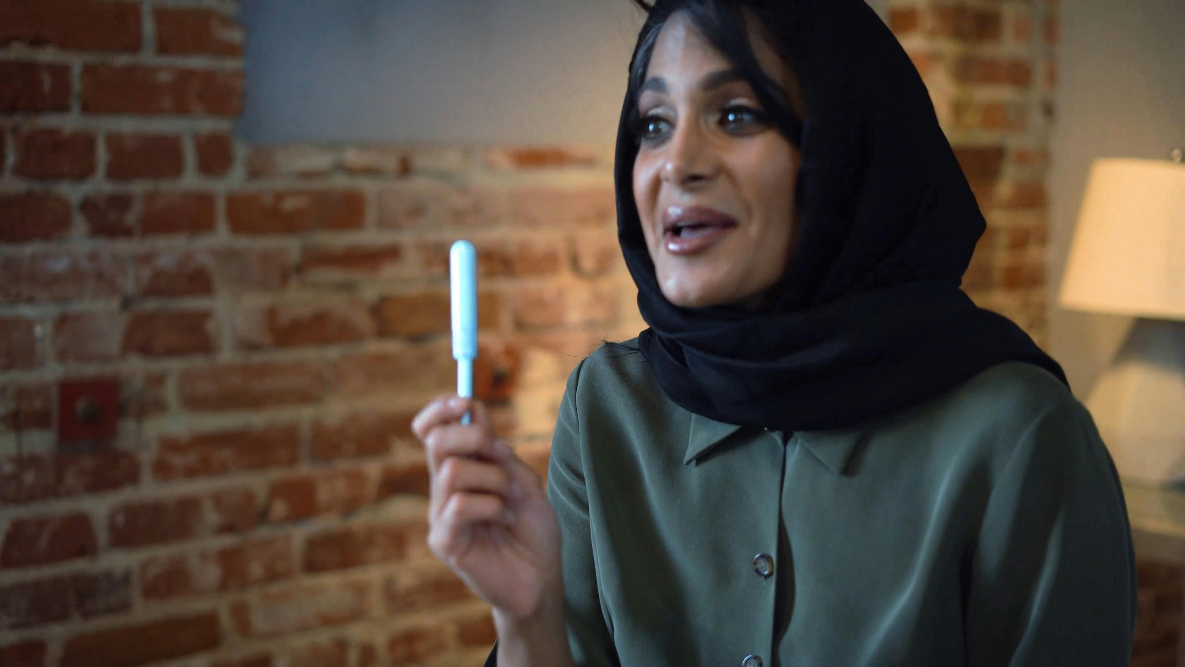 A Woman Teaching How to Use a Tampon · Free Stock Video