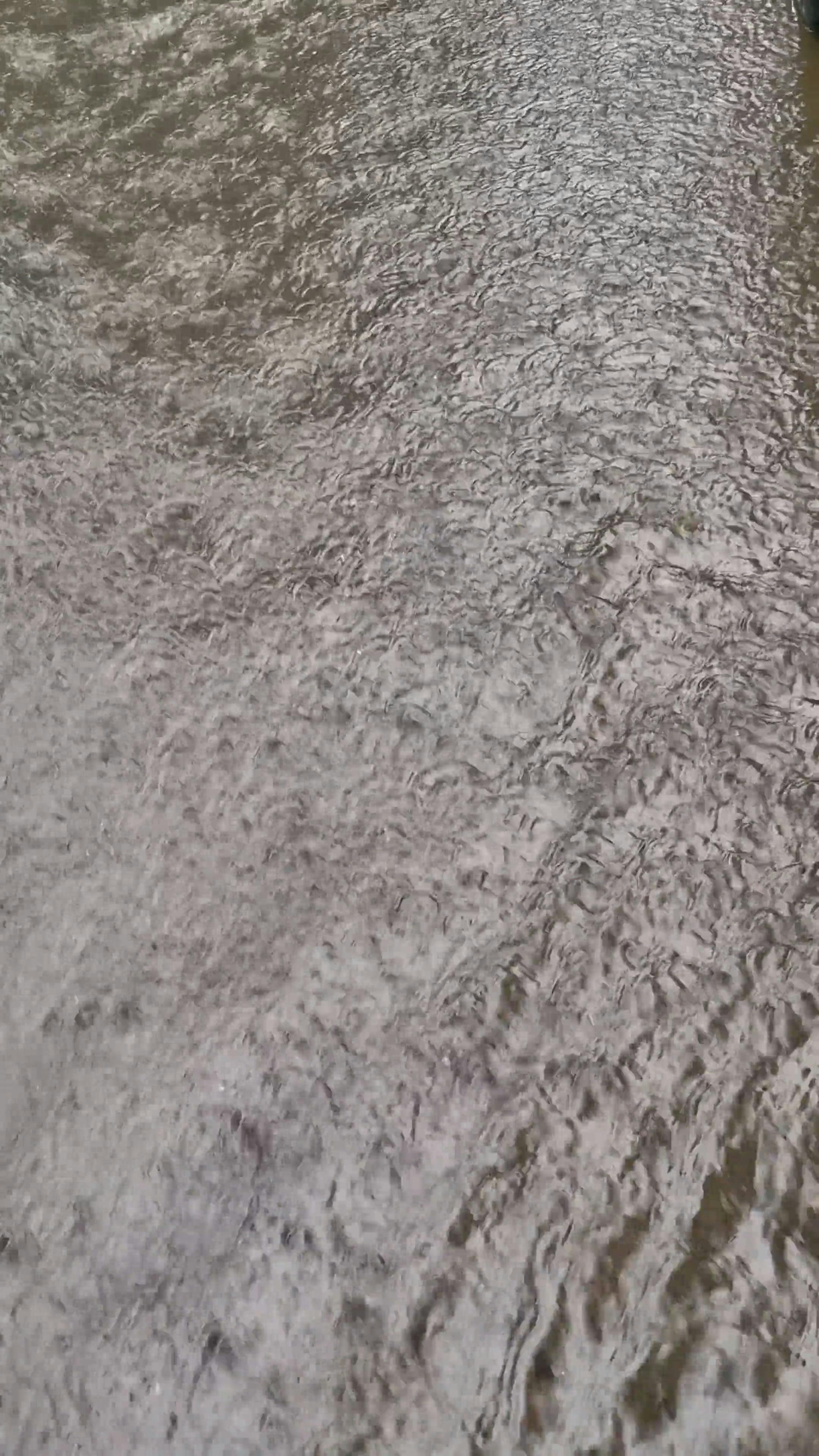 flowing rain water 5046109