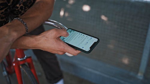 Cyclist using Navigation on Phone