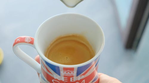 A Person Make Cafe Latte