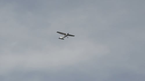 Video Clip of a Flying Aircraft