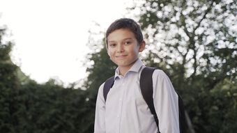小孩上学高清视频高清视频视频素材