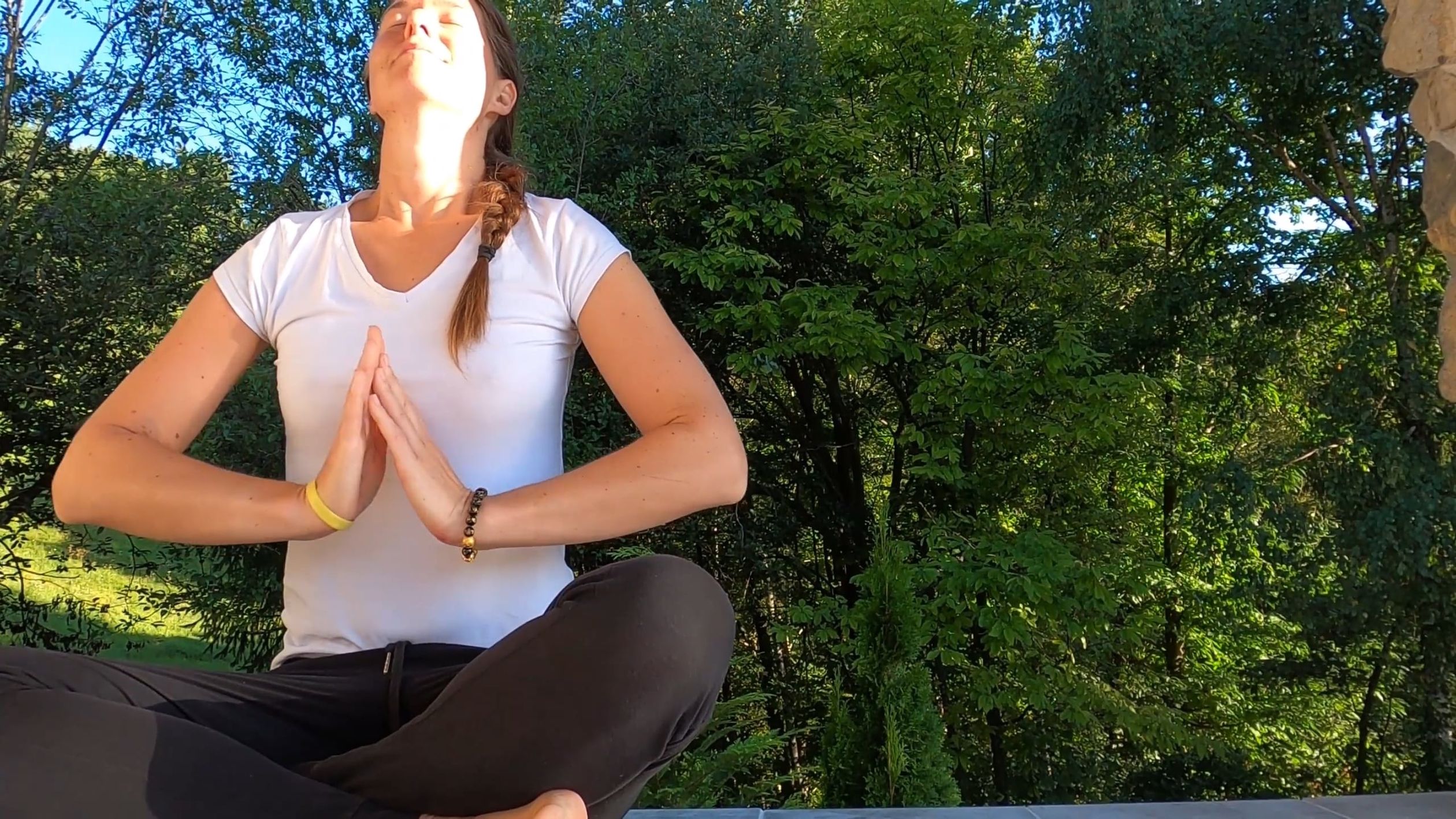 Mindfulness & Meditation for Travelers: Your Complete Mental Wellness Guide on the Road