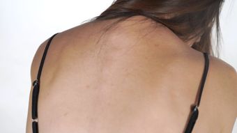 女主起身绕后视频素材免费下载免费下载视频素材