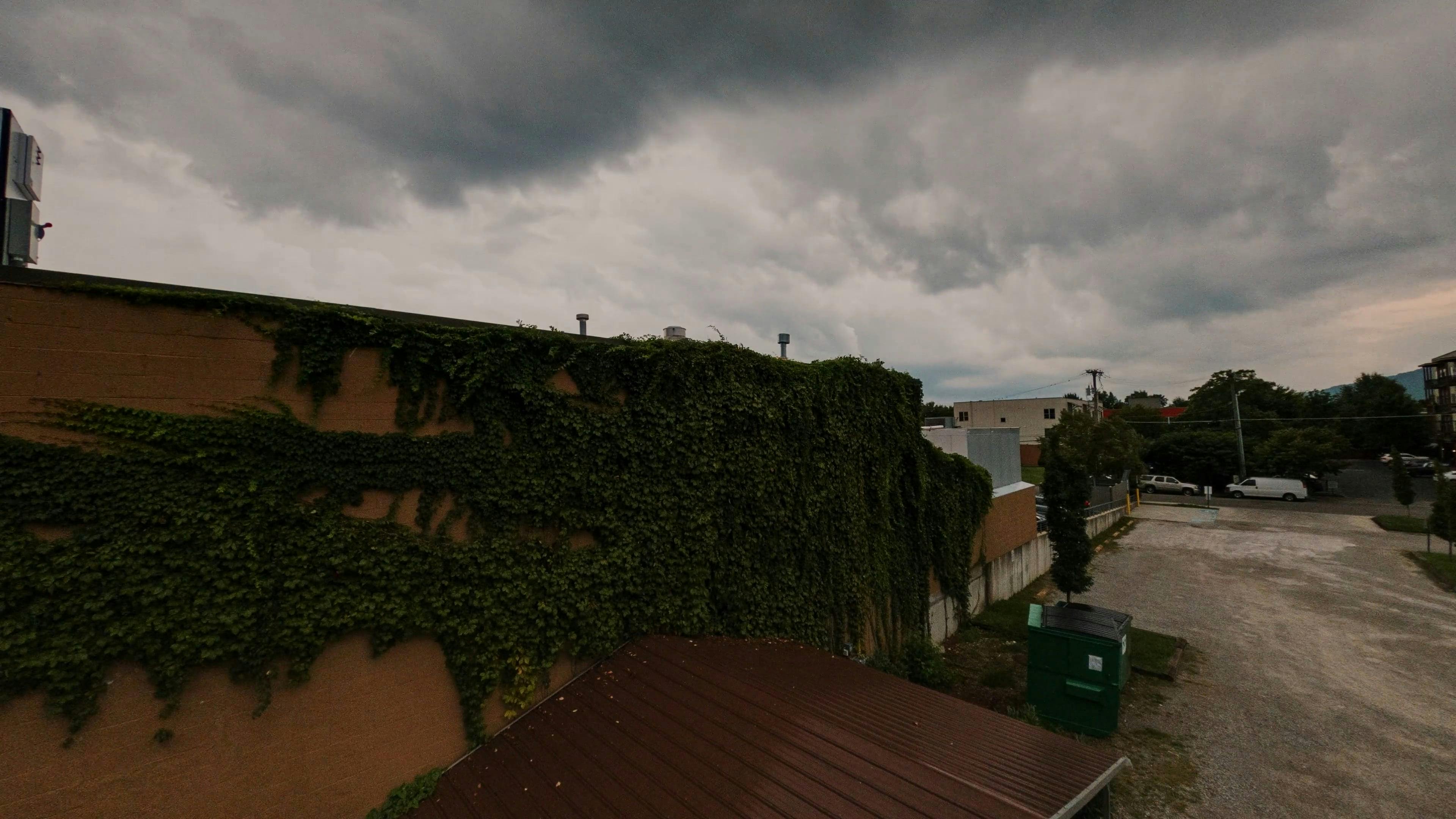 time-lapse-of-a-gloomy-sky-free-stock-video