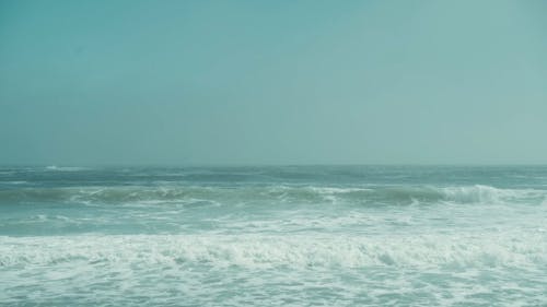 Crashing Waves on the Beach