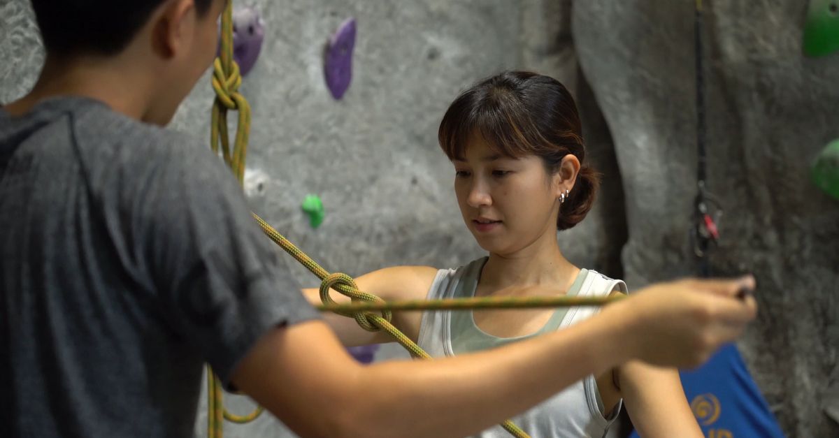 Human Knot Using Rope Woman Tying Knot in Rope Free Stock Video Footage, Royalty-Free 4K & HD ...