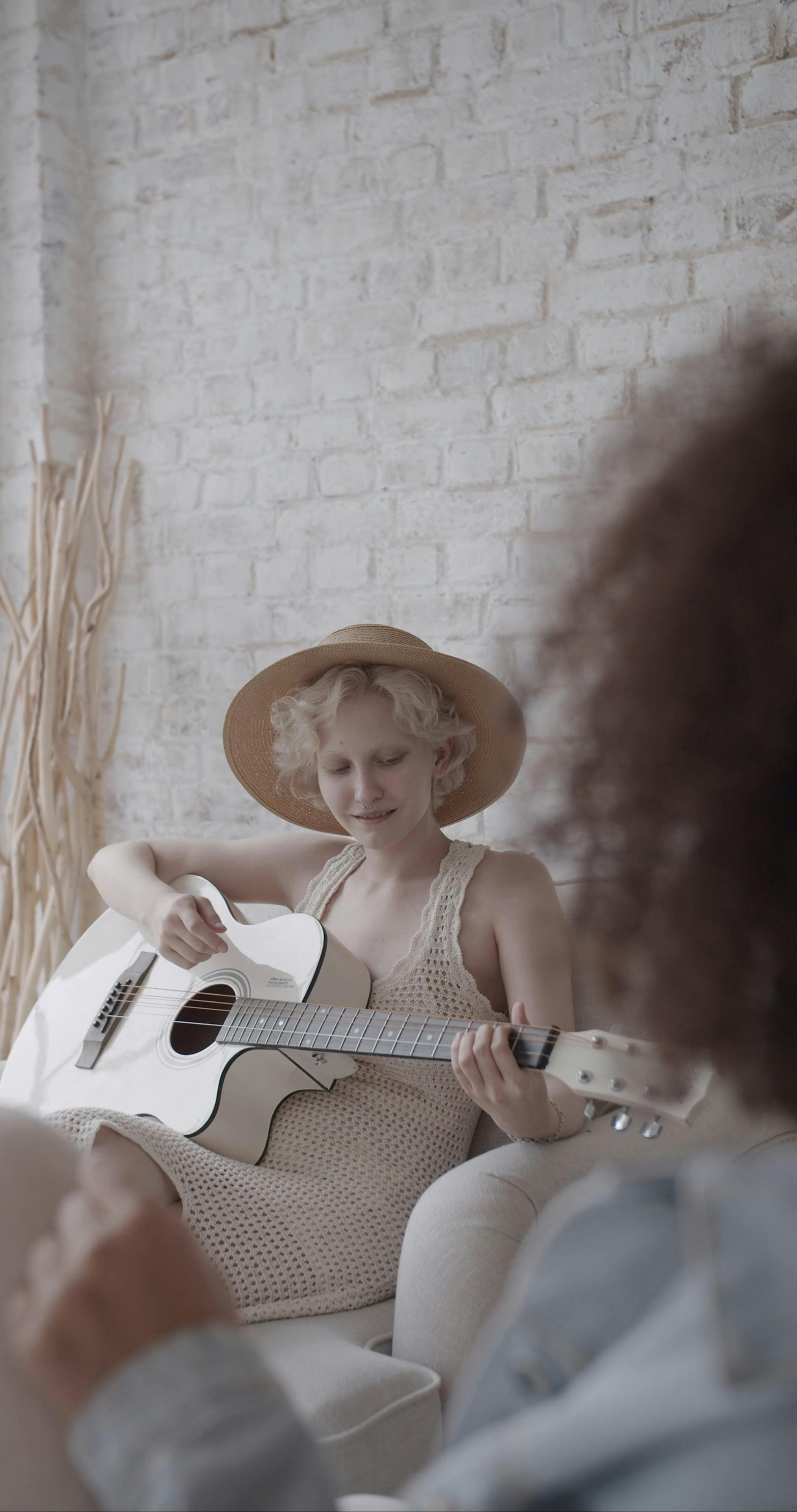 Man Playing Jaw Harp · Free Stock Video