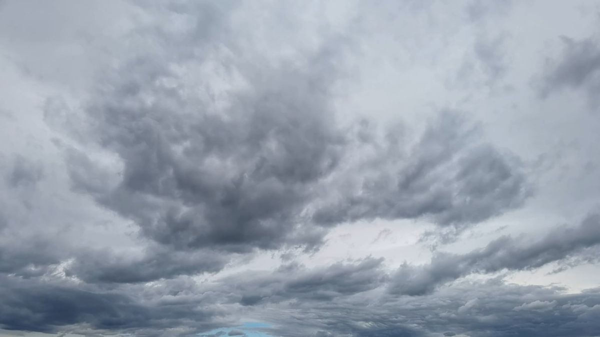 Cloudy Skyline Videos, Download The BEST Free 4k Stock Video Footage ...