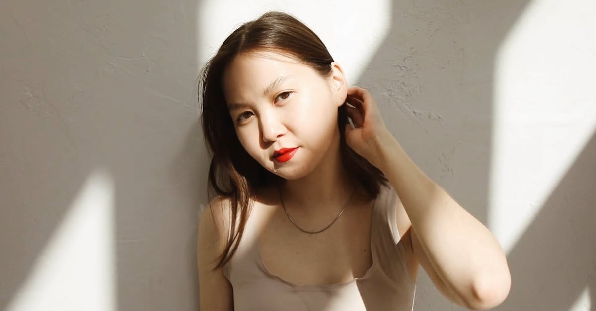 Woman Modeling and Posing Free Stock Video Footage, Royalty-Free 4K ...