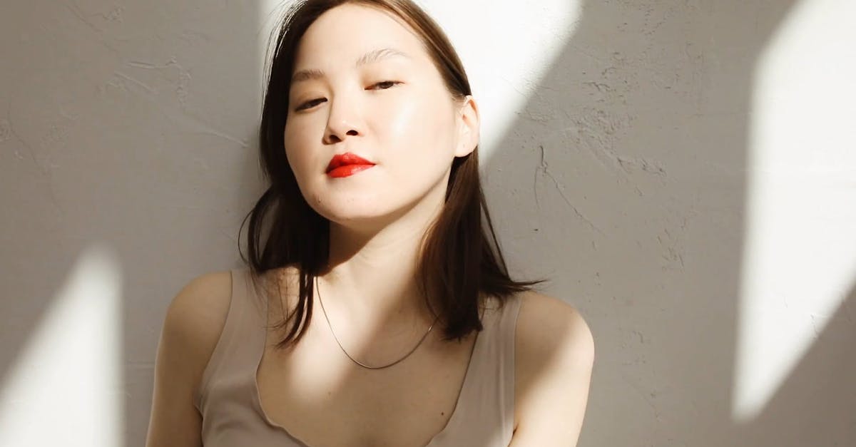 Woman Modeling and Posing Free Stock Video Footage, Royalty-Free 4K ...