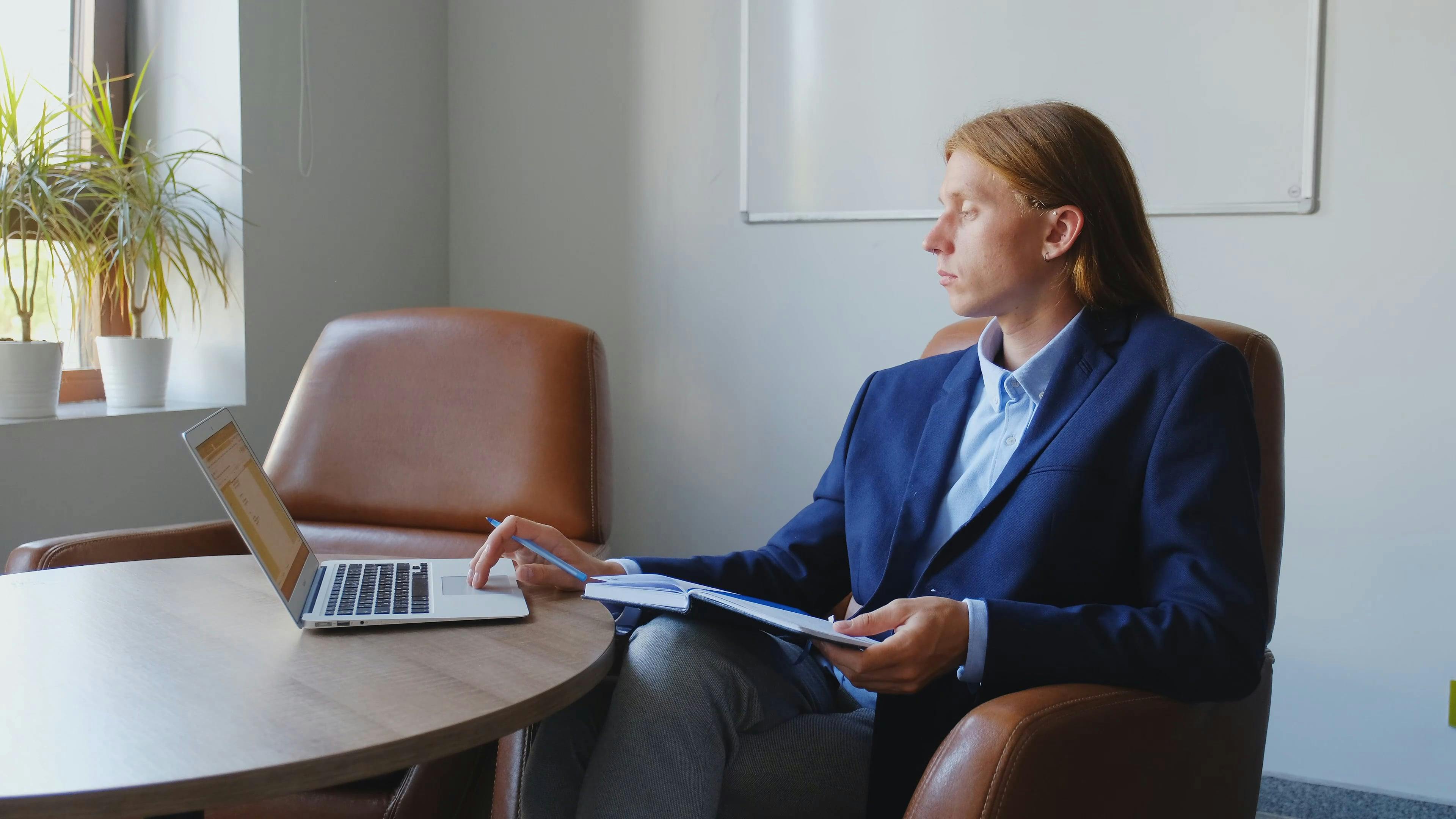 Lawyer Writing In His Agenda \u00b7 Free Stock Video