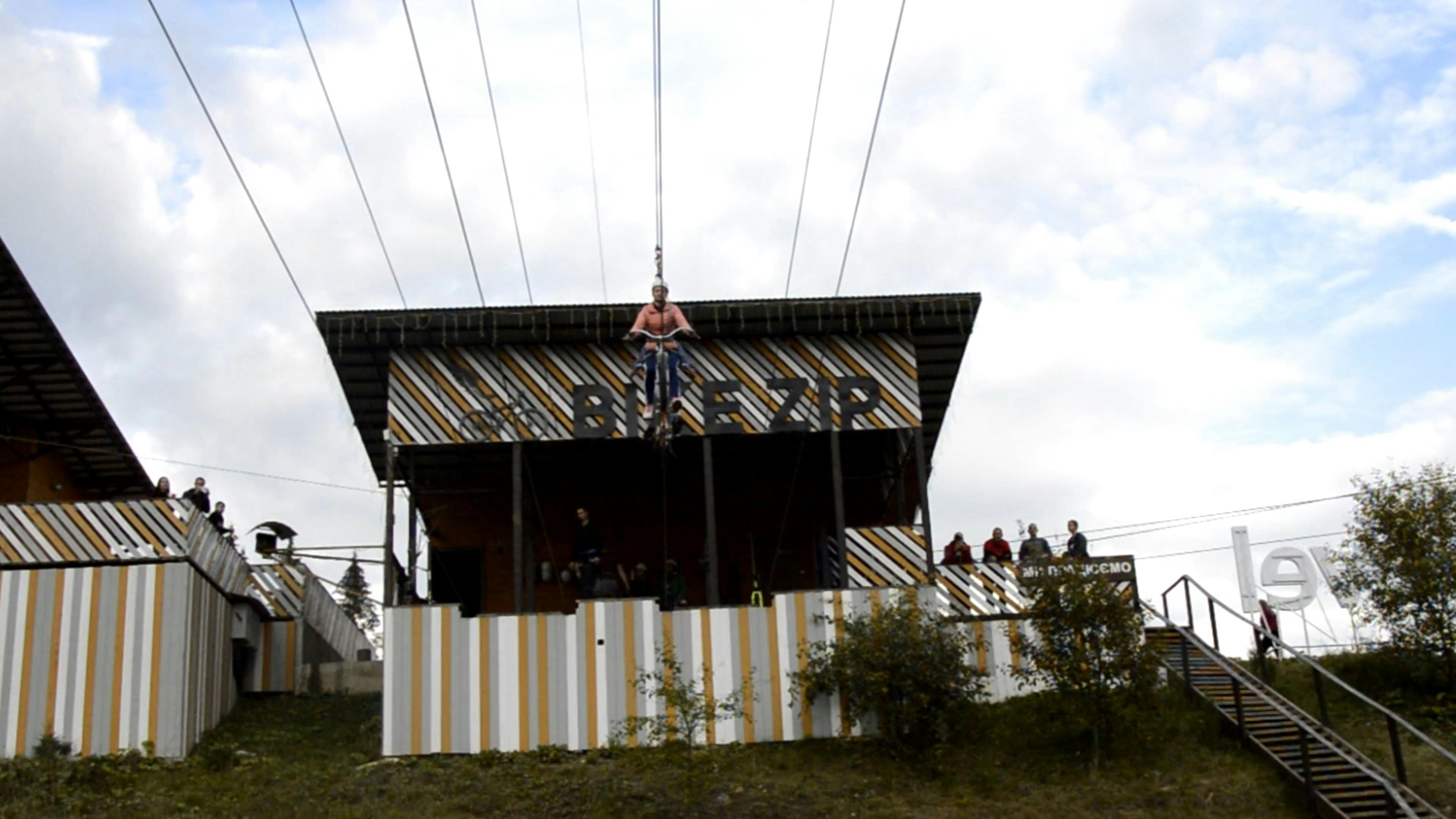 Video by Gergely Meszárcsek