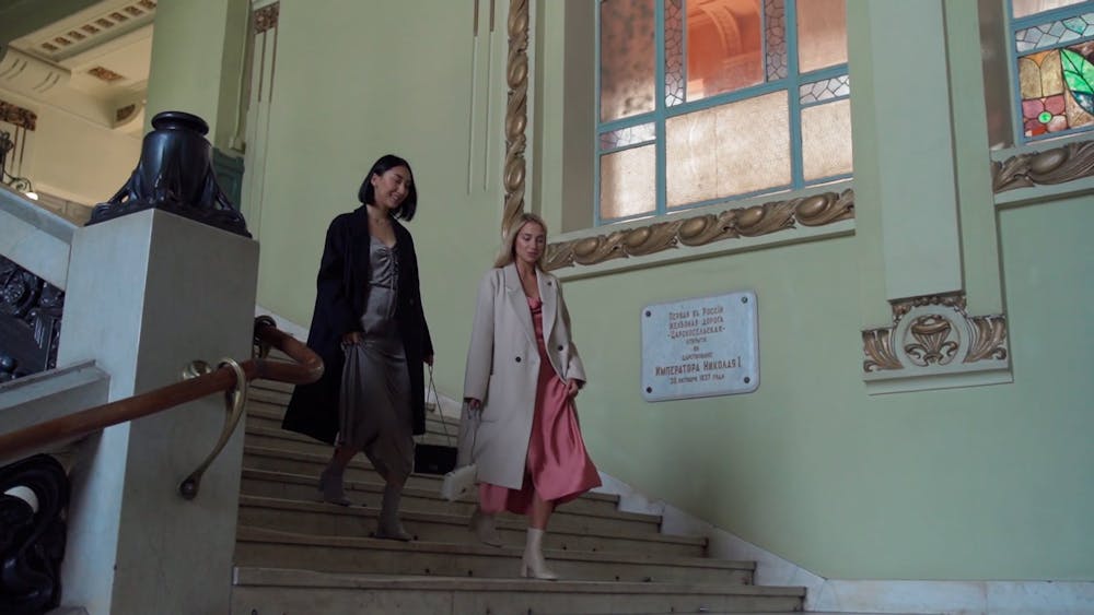 Women Going Down the Stairs · Free Stock Video