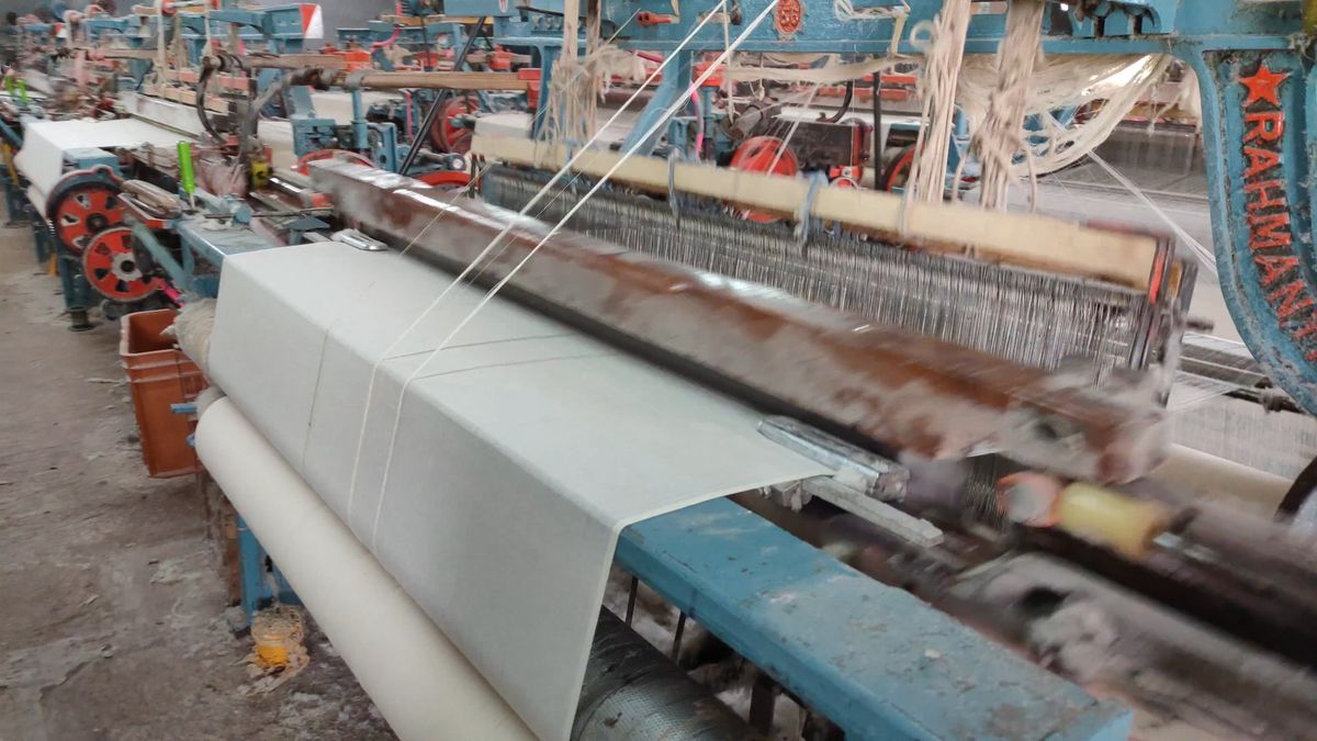 Unpowered Loom Close-up of a Power Loom Free Stock Video Footage, Royalty-Free 4K & HD ...