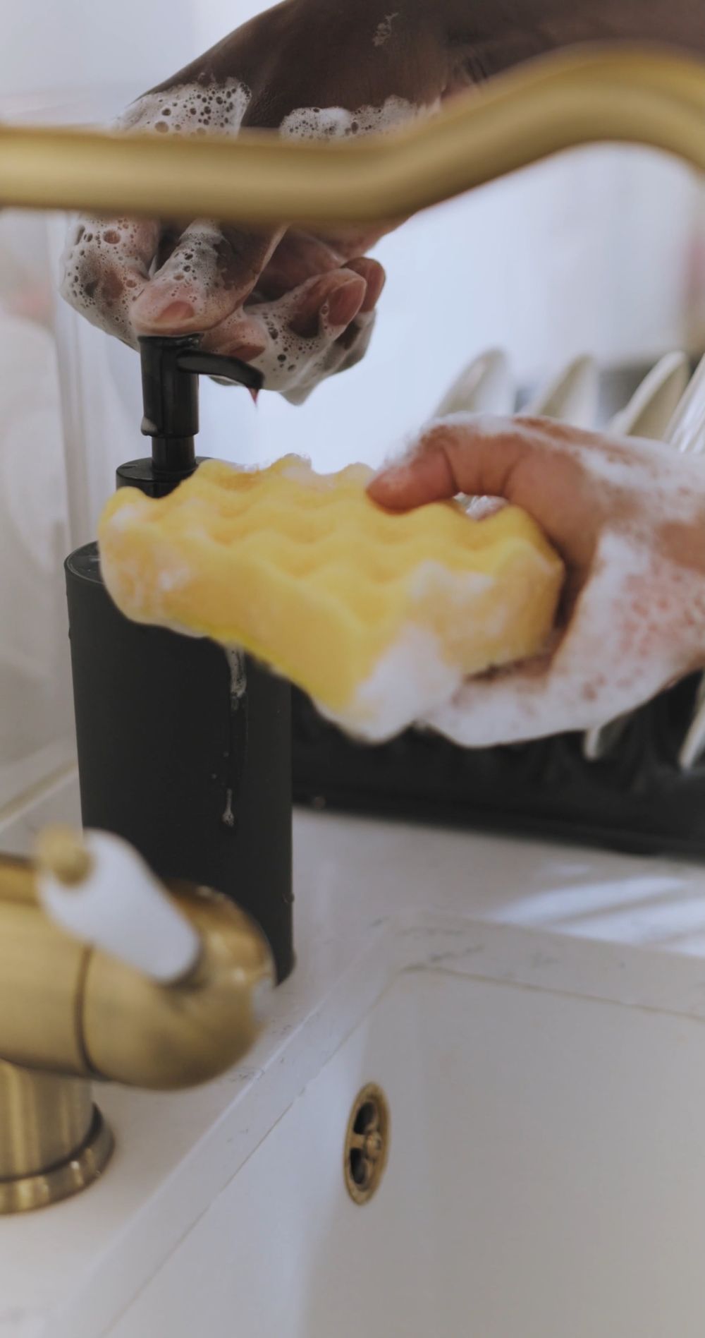 Woman Washing The Dishes Free Stock Video woman-washing-the-dishes-free-stock-video