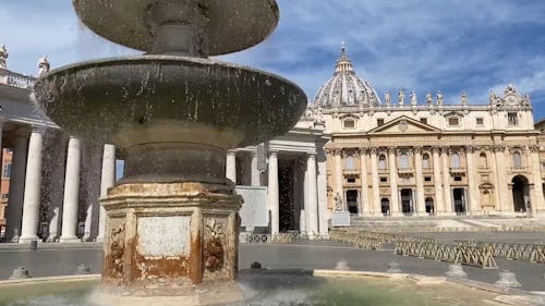 Video of a Fountain at St. Peter's Square