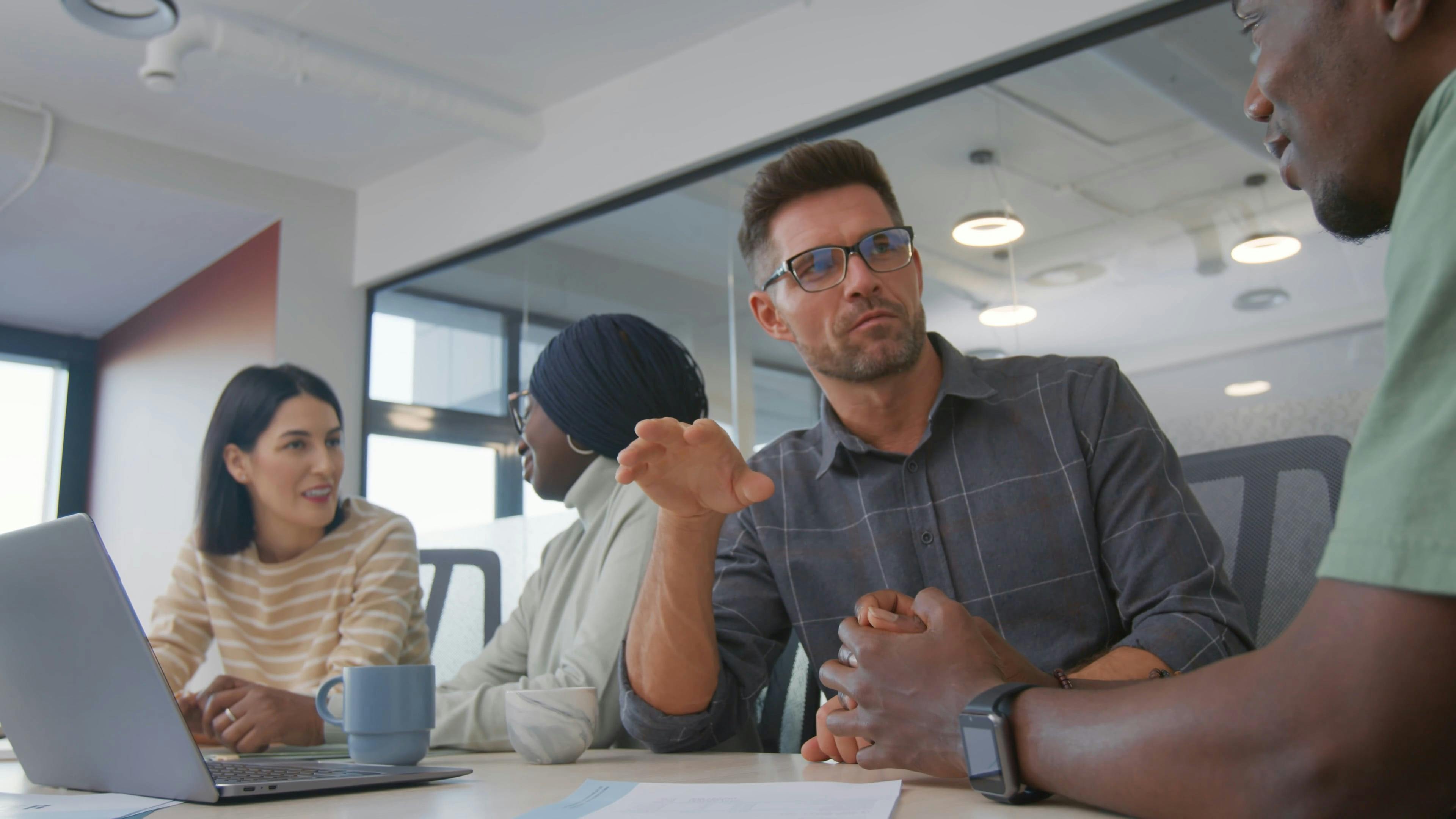 Video by Theo  Decker