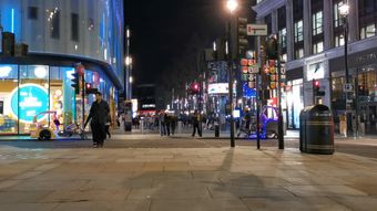 夜晚街道行人商业街免费下载视频素材