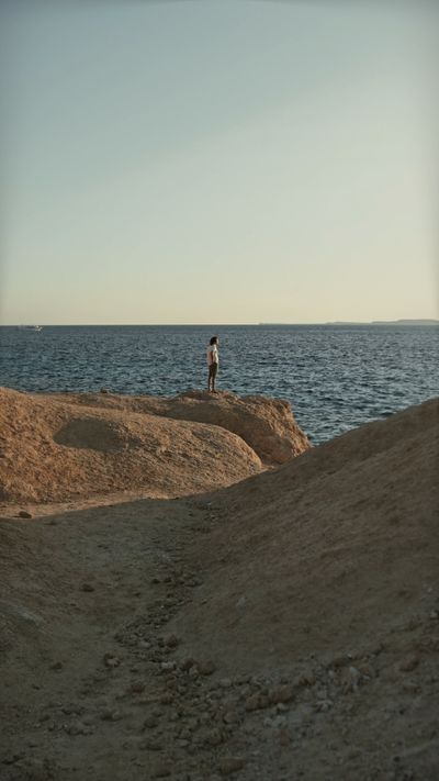 Tima Miroshnichenko's fantasy landscape cinematic video