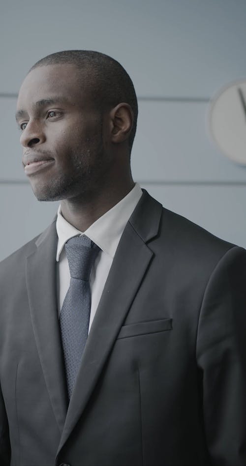 Gratis stockfoto met Afro-Amerikaanse man, bedachtzaam, bedrijf