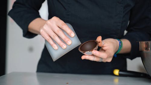Professional Preparing Chocolate Desserts