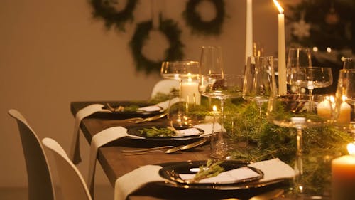 Christmas Table Setting