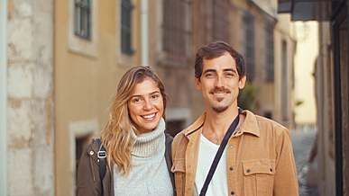 couple posing for photoshoot