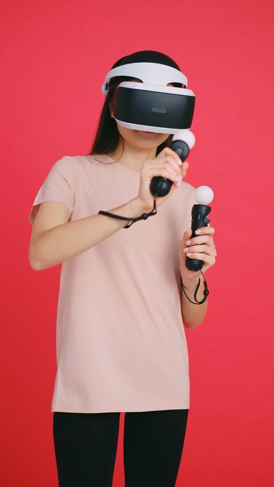 Anna Shvets's futuristic technology video