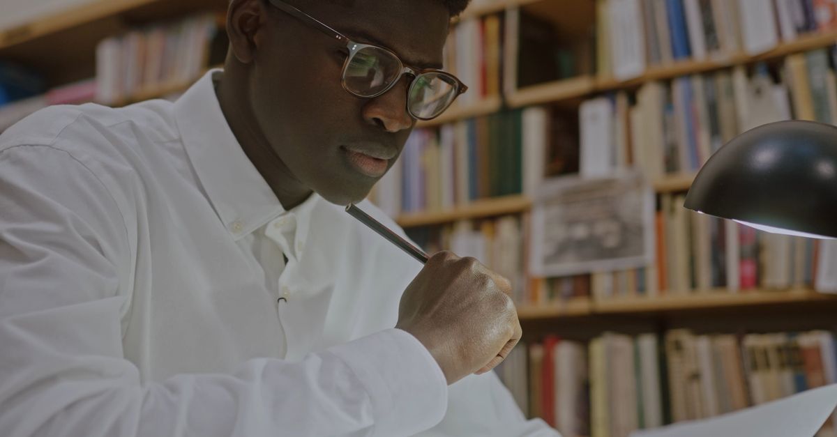 Man Study Hd Man Studying in a Library Free Stock Video Footage, Royalty-Free 4K ...