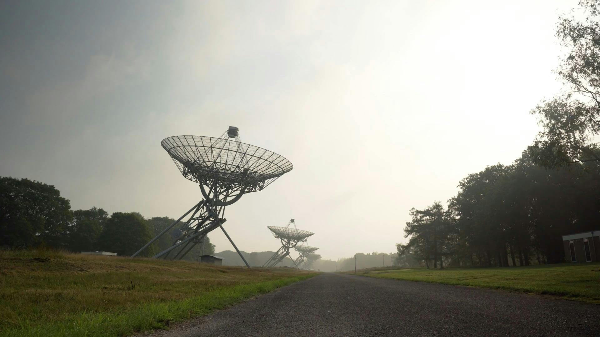 Radio Telescopes Placed In A Green Field · Free Stock Video